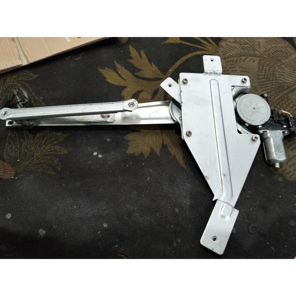 Satu set power window kijang grand extra kiri depan