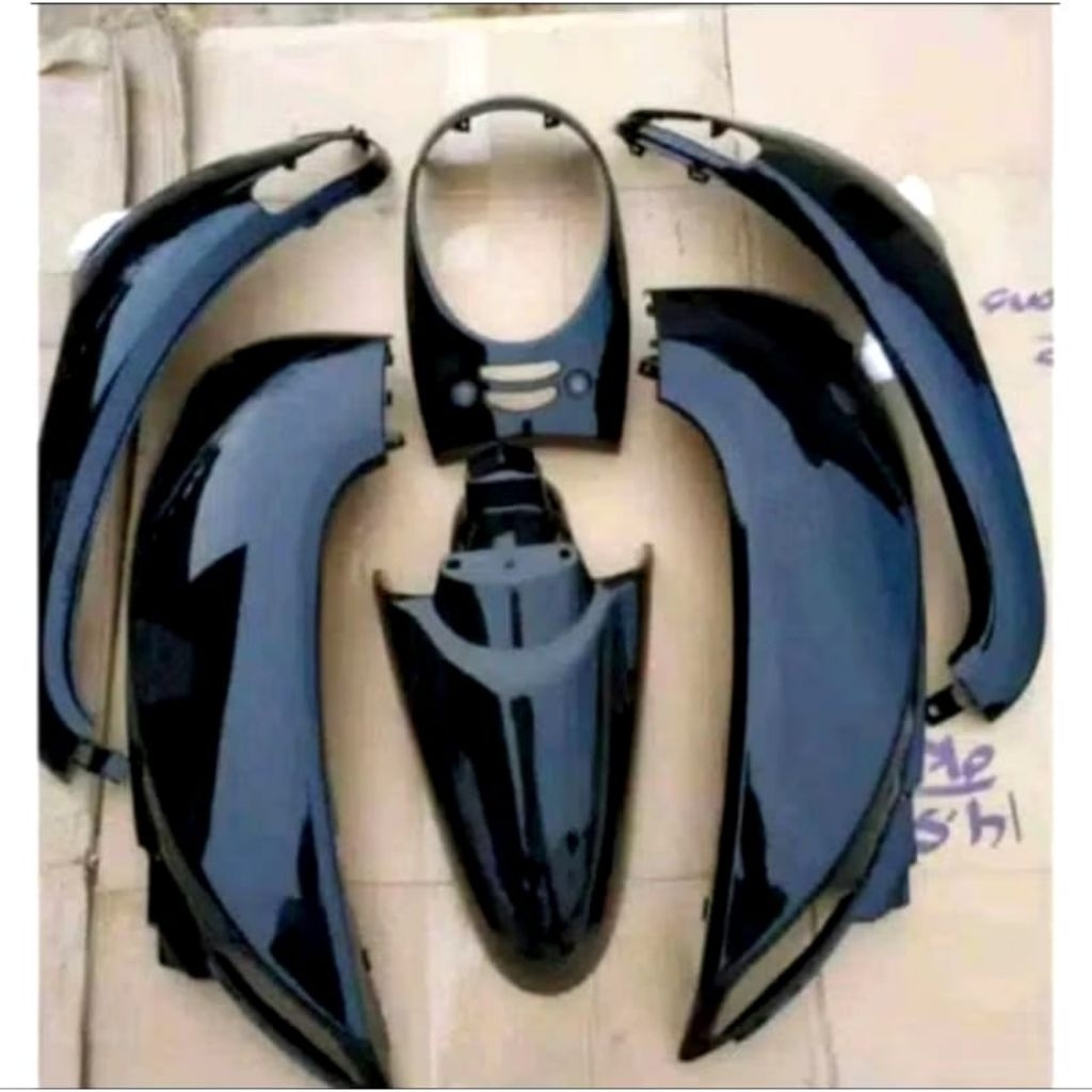 Cover body halus paket body Scoopy fi 2013-2016 k16 warna hitam glossy