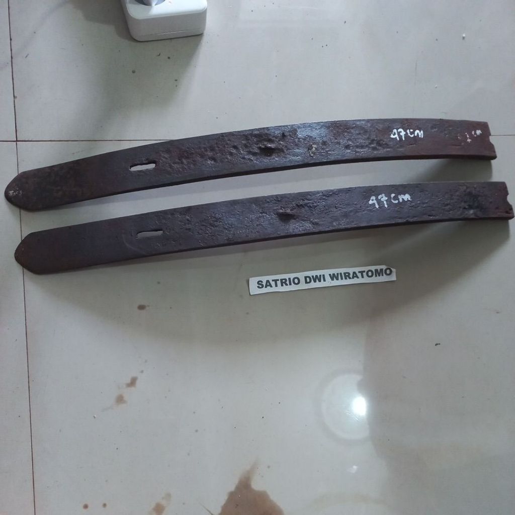 per delman cap mata 47cm lubang tengah