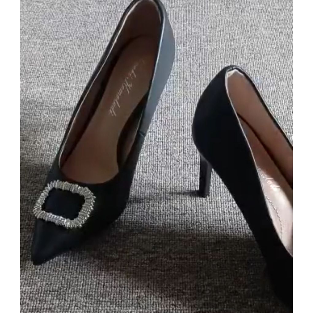heels yongki komaladi