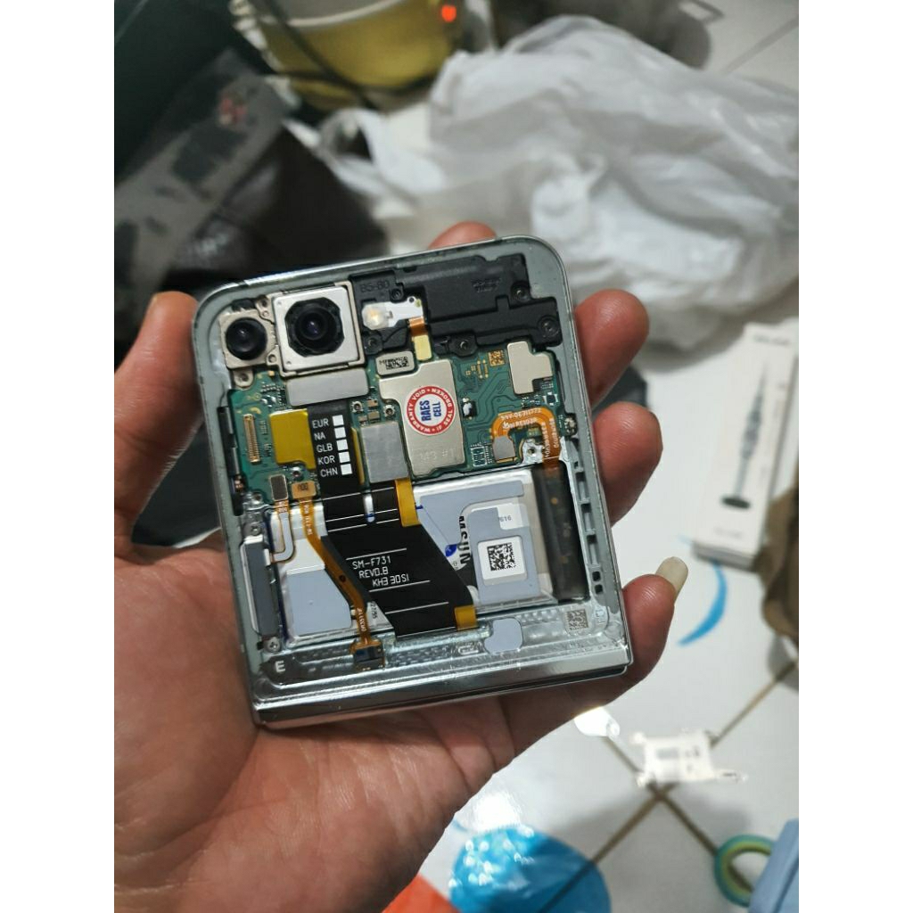 Samsung Z Flip 5 256 Minus LCD