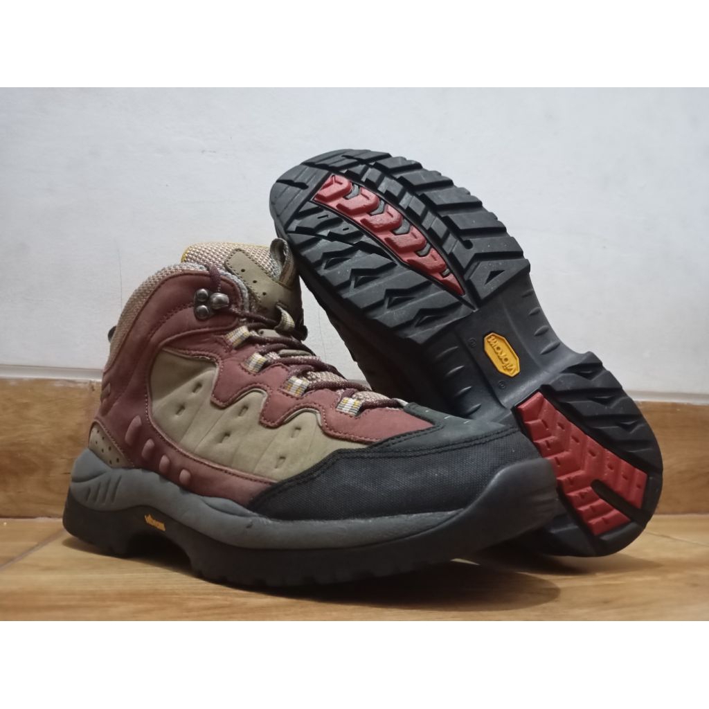 sepatu outdoor/hiking Kolon Sport