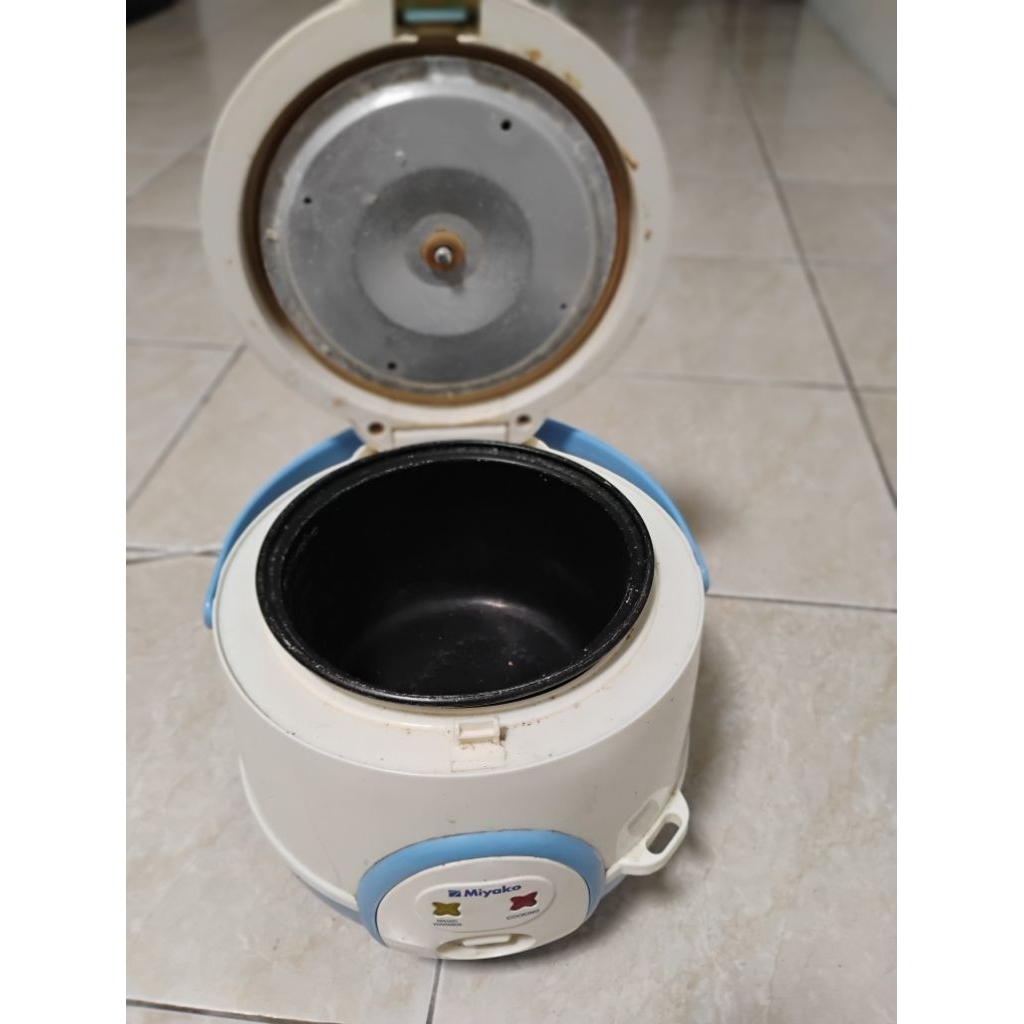 rice cooker miyako mcm 606A