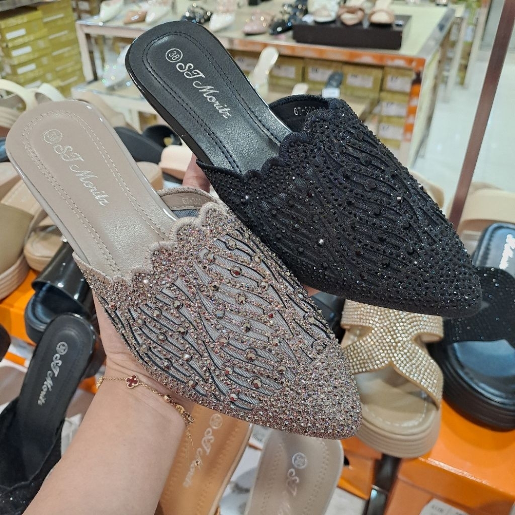 Bustong wanita st.moritz hak 5 cm