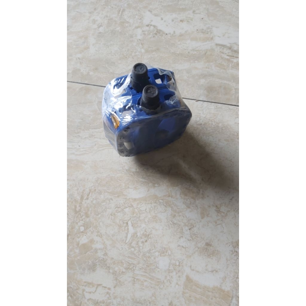 Pedal sepeda anak