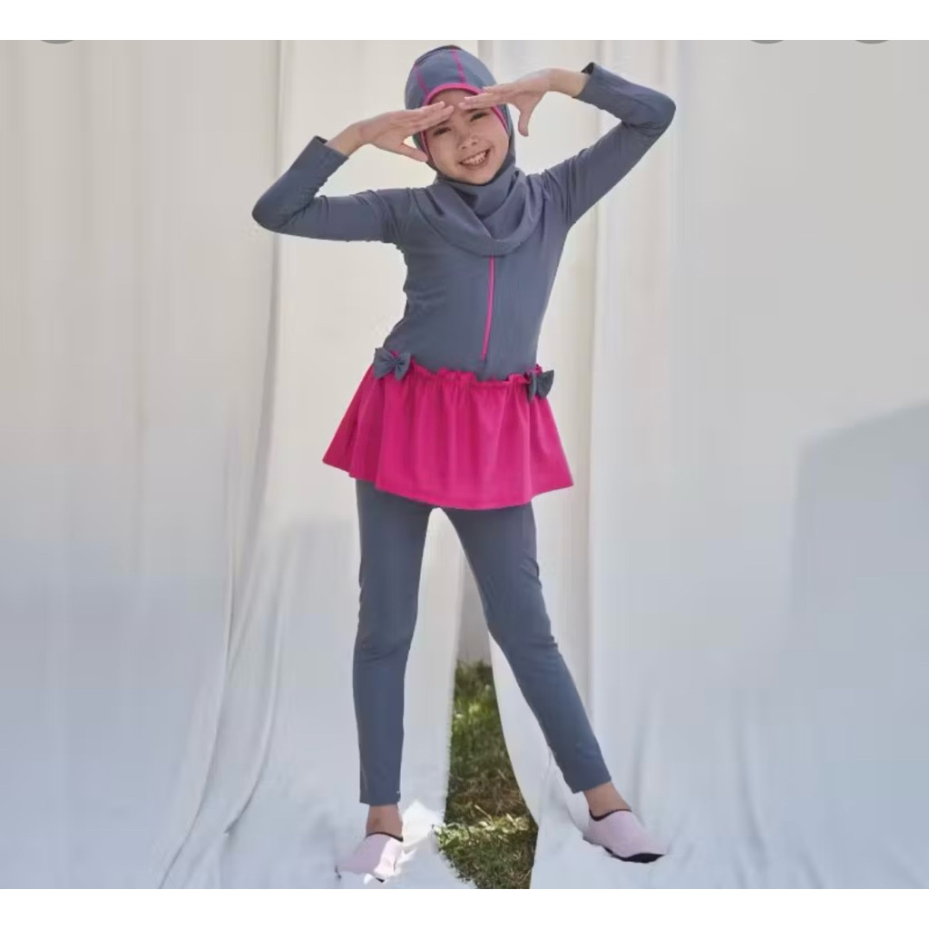 Preloved baju renang anak perempuan “Lee vierra kids”