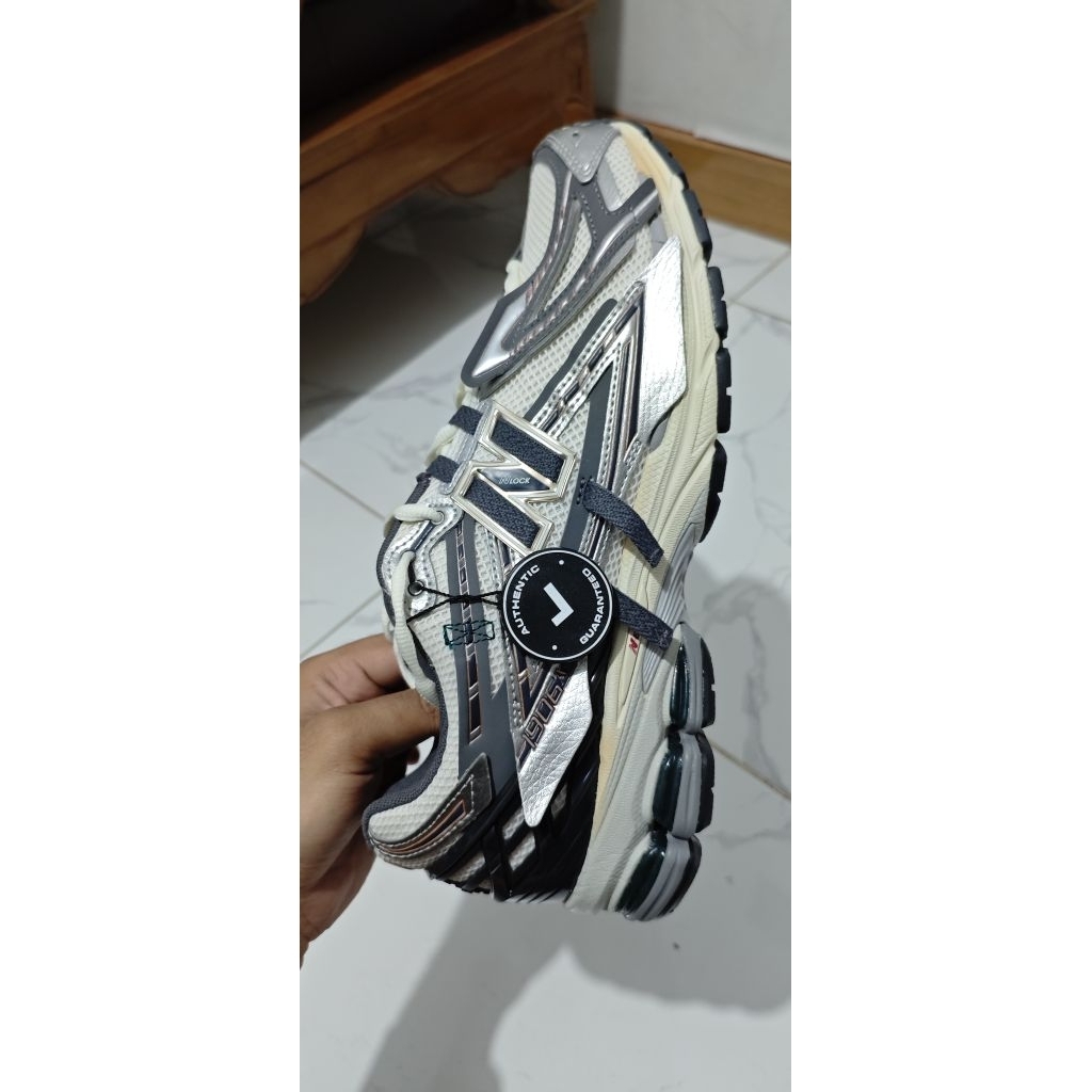 NEW BALANCE 1906A SIZE 46,5