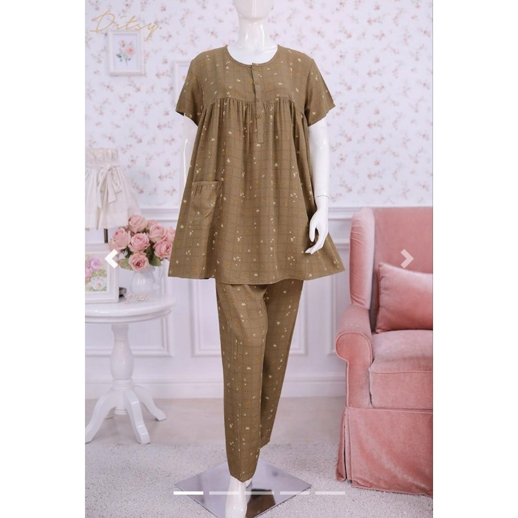 Ditsy pajamas terbaru