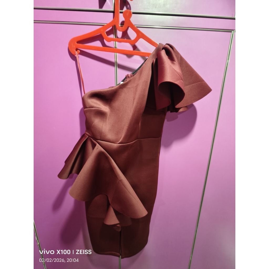 ONE SHOULDER DRESS