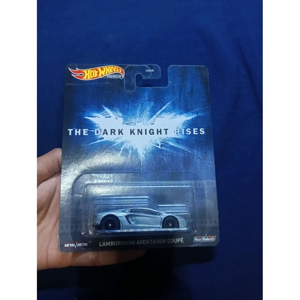 Hot Wheels Premium Lamborghini Aventador Coupe