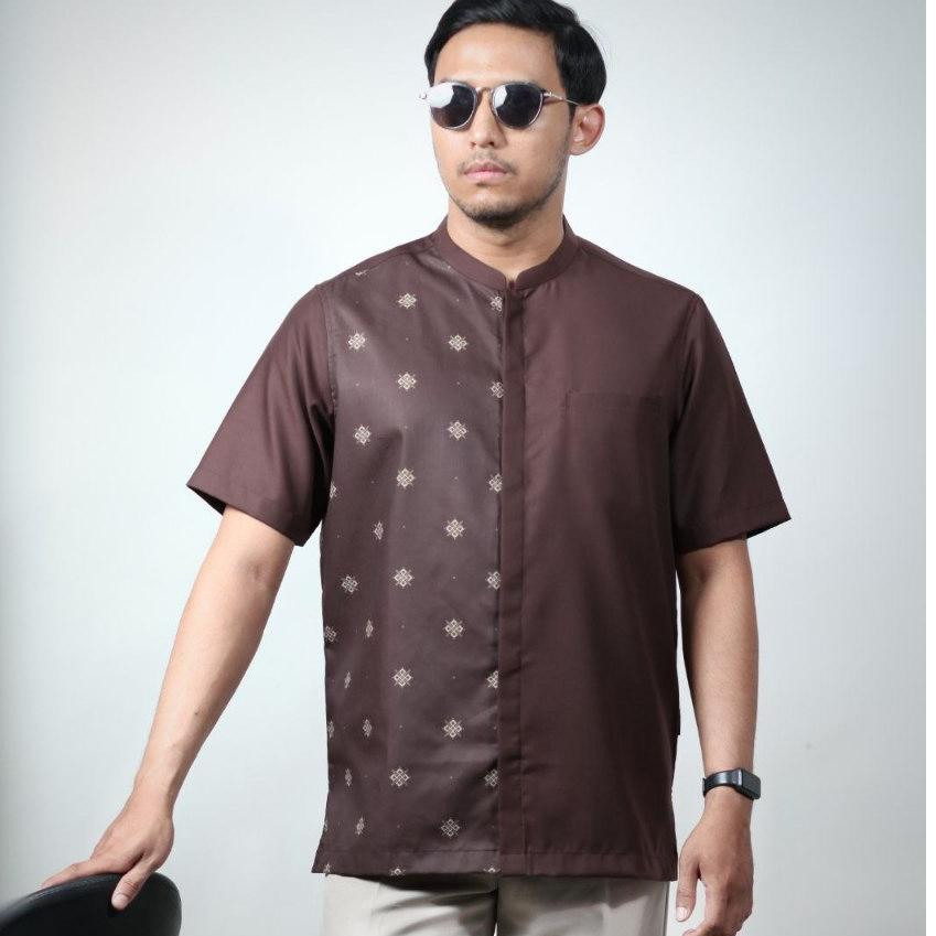 SaviqOfficial - Kemko Lengan Pendek Mahogany Batik Separo