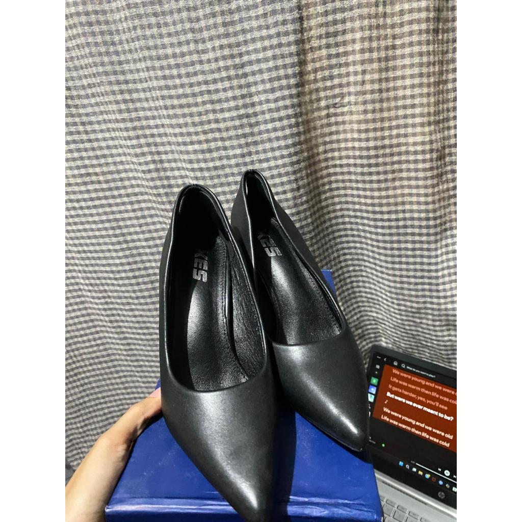 Preloved Heels Xes New