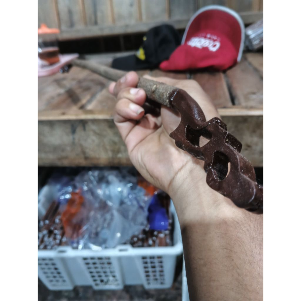 Tangkringan gawang mura/ Tangkringan murai asem Bali variasi kaki kaki ukir kayu jati