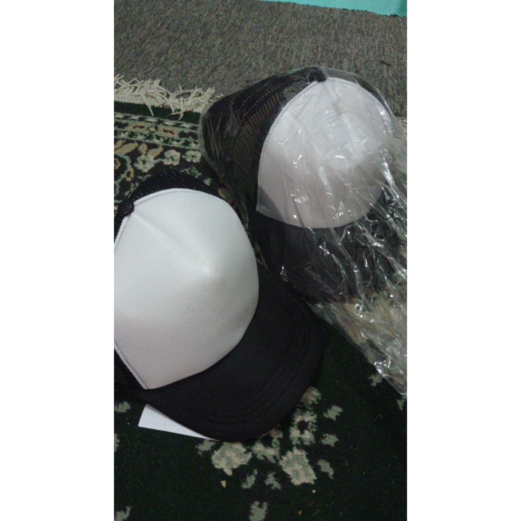 Topi Jaring polos hitam putih