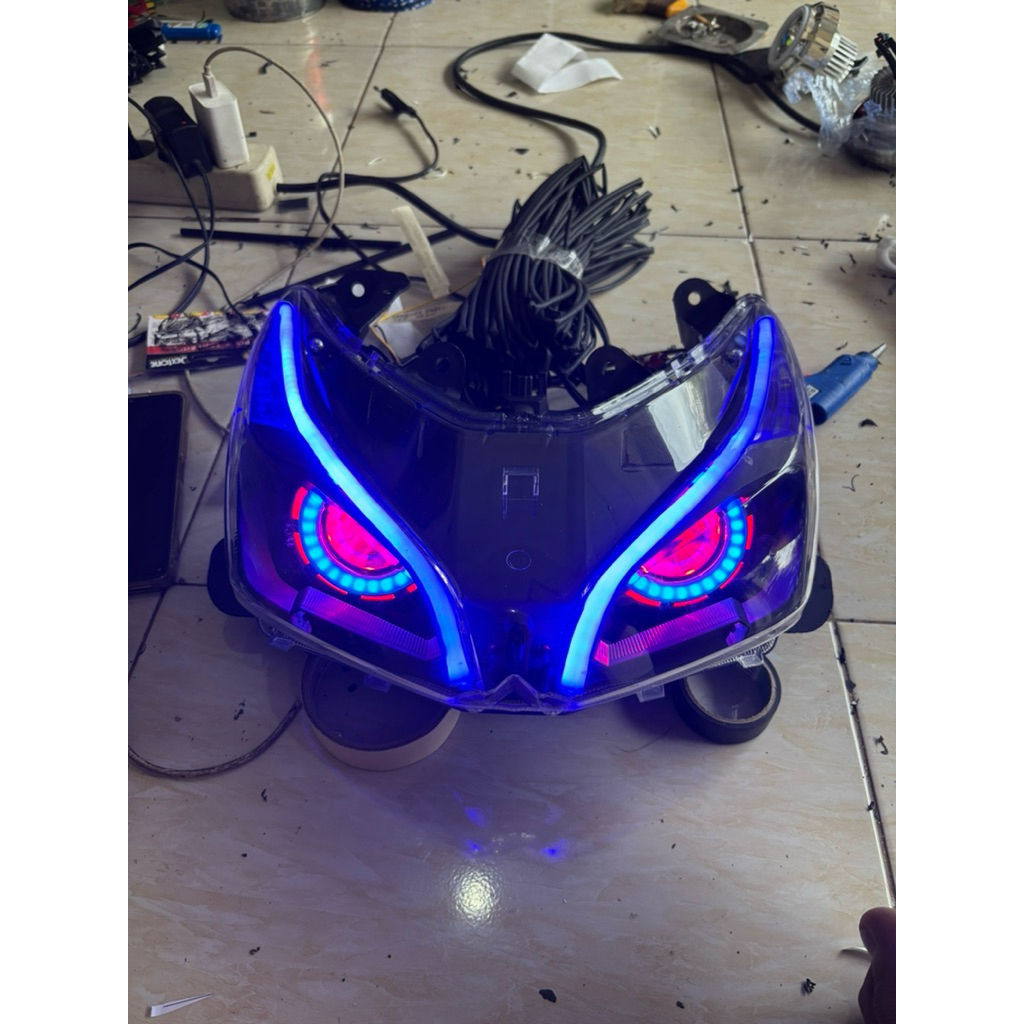 Lampu Projie Vario 110 fi 2014 - 2016 full Sett l Lampu Depan Projie Vario 110 fi l Lampu Depan refl