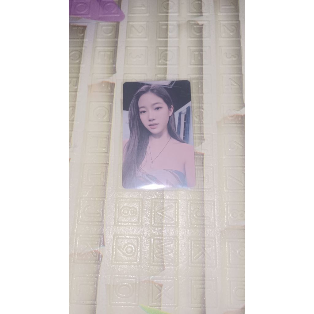 PHOTOCARD KAZUHA LUCKY DRAW / LD FEARLESS OFFICIAL