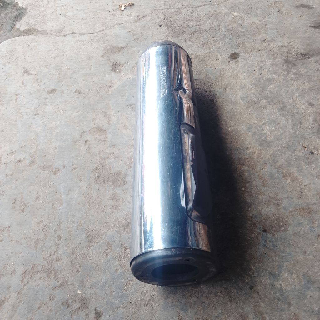 SILINCER KENALPOT UNTUK MOTOR HONDA CS 1 / ONE ORIGINAL BEKAS COPOTAN SECOND