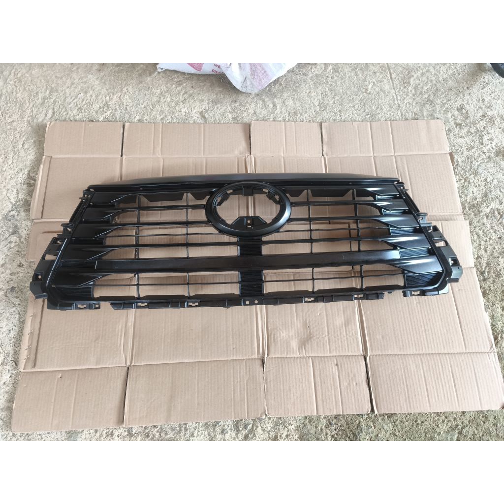 Grill Innova Reborn 2021-2025 Original Second Ori