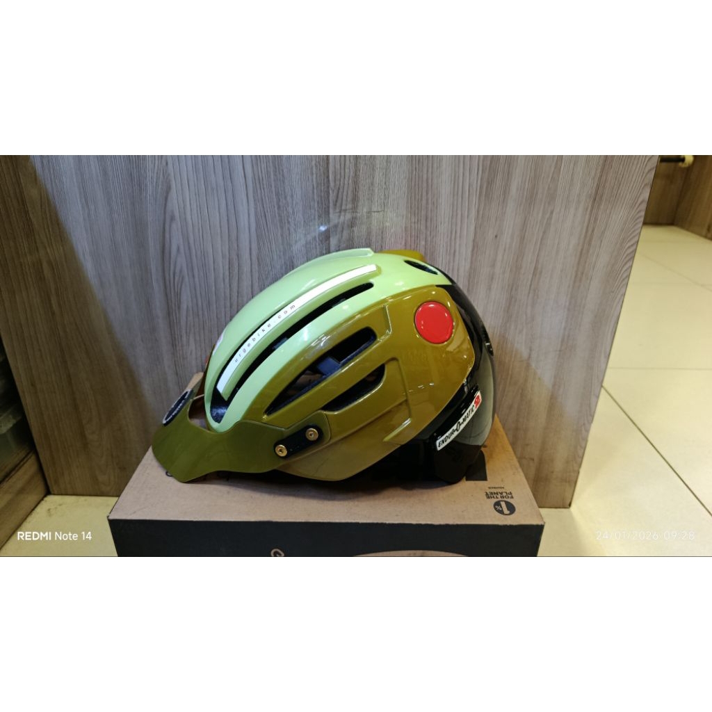 Helm urge enduro o matic 2 size L/XL (57-59cm ) Green black