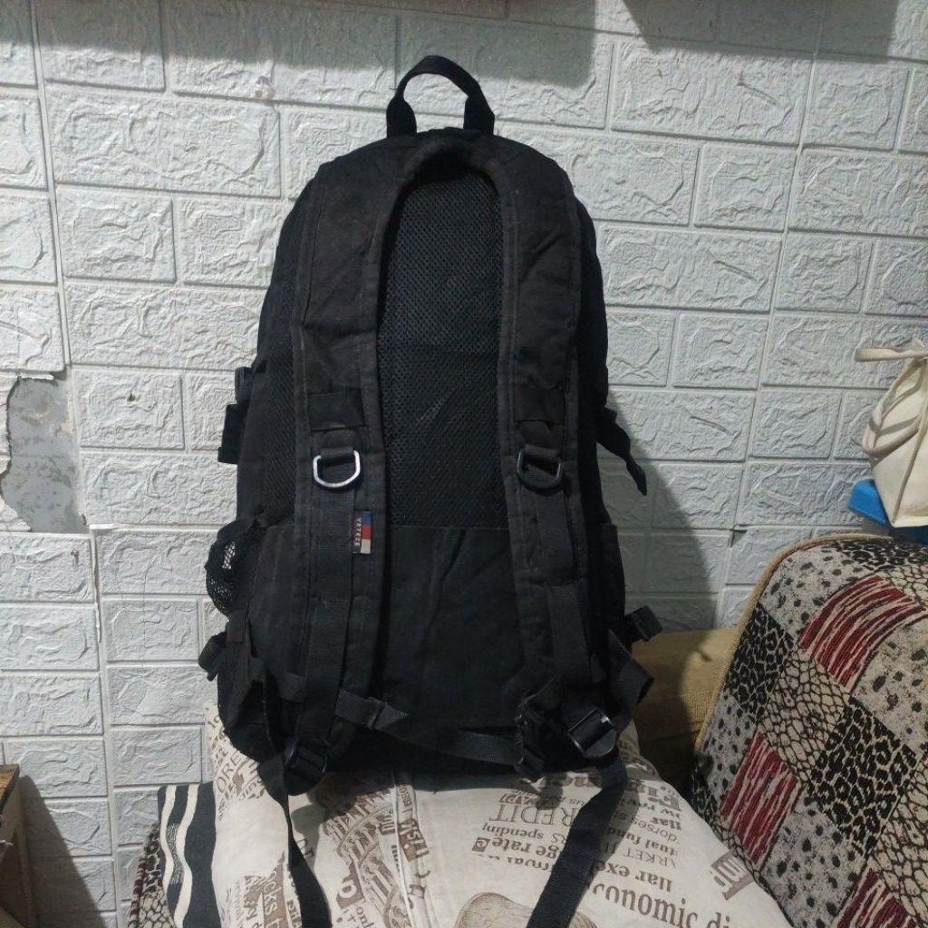 Tas Ransel Hitam VZ