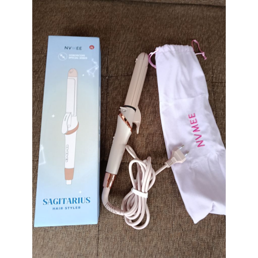 Preloved Catokan NVMEE Sagitarius 2in1 curly lurus