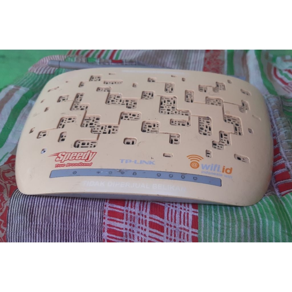 Router TP Link TD W8961n