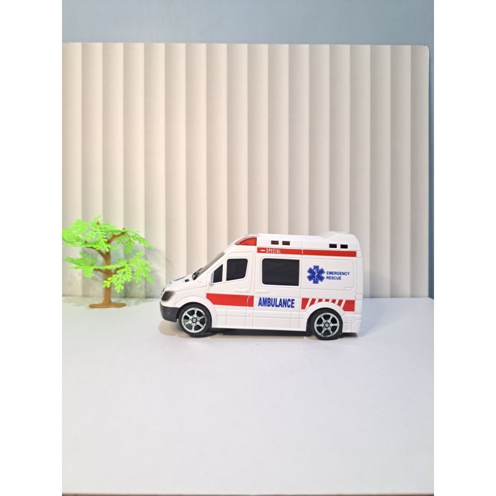 Mainan Mobil Ambulans Baterai