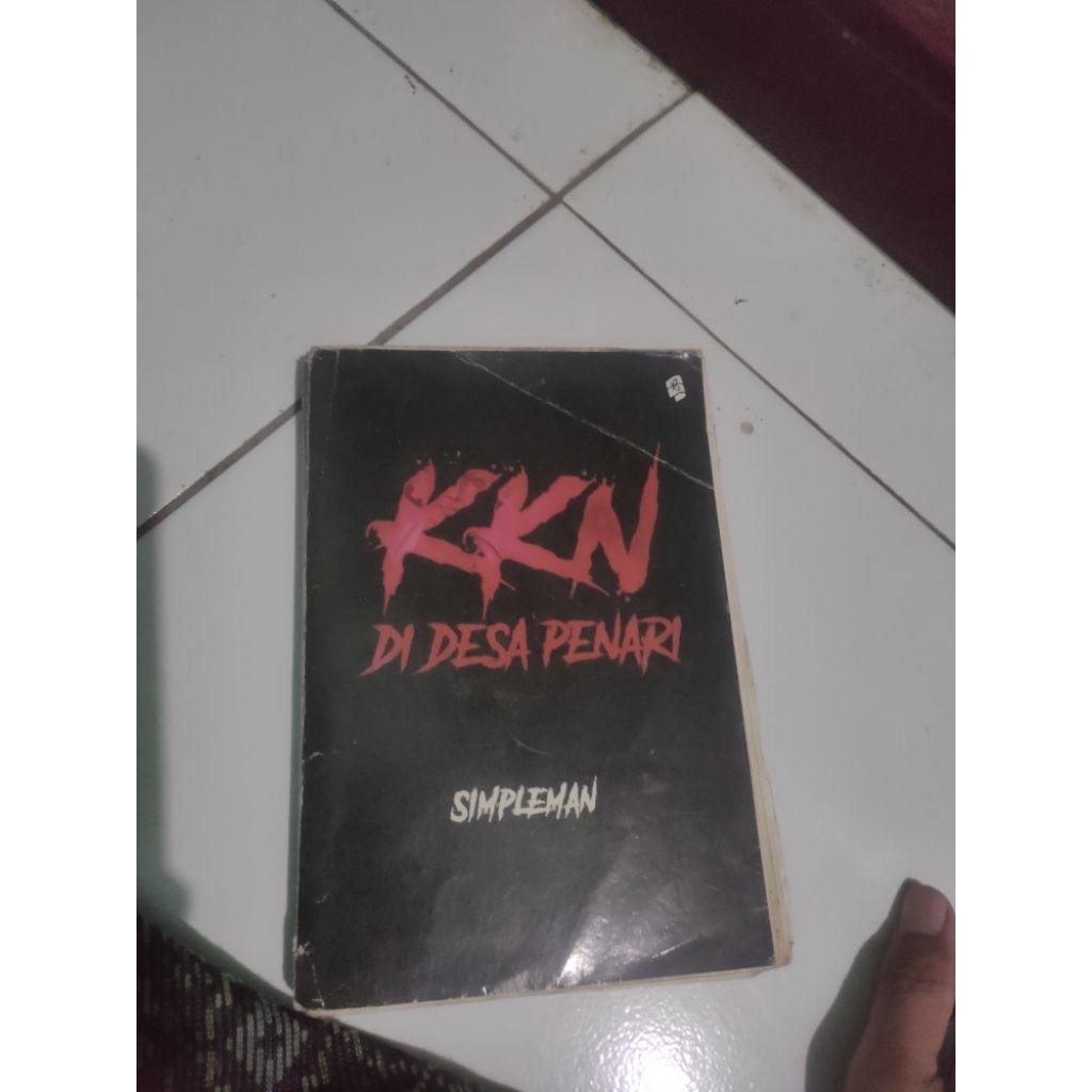 novel kkn di desa penari