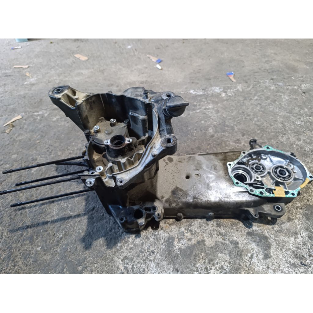 Kalter / Crankcase Kanan - Kiri Beat Fi Stater Kasar / Spacy FI KZL original bekas