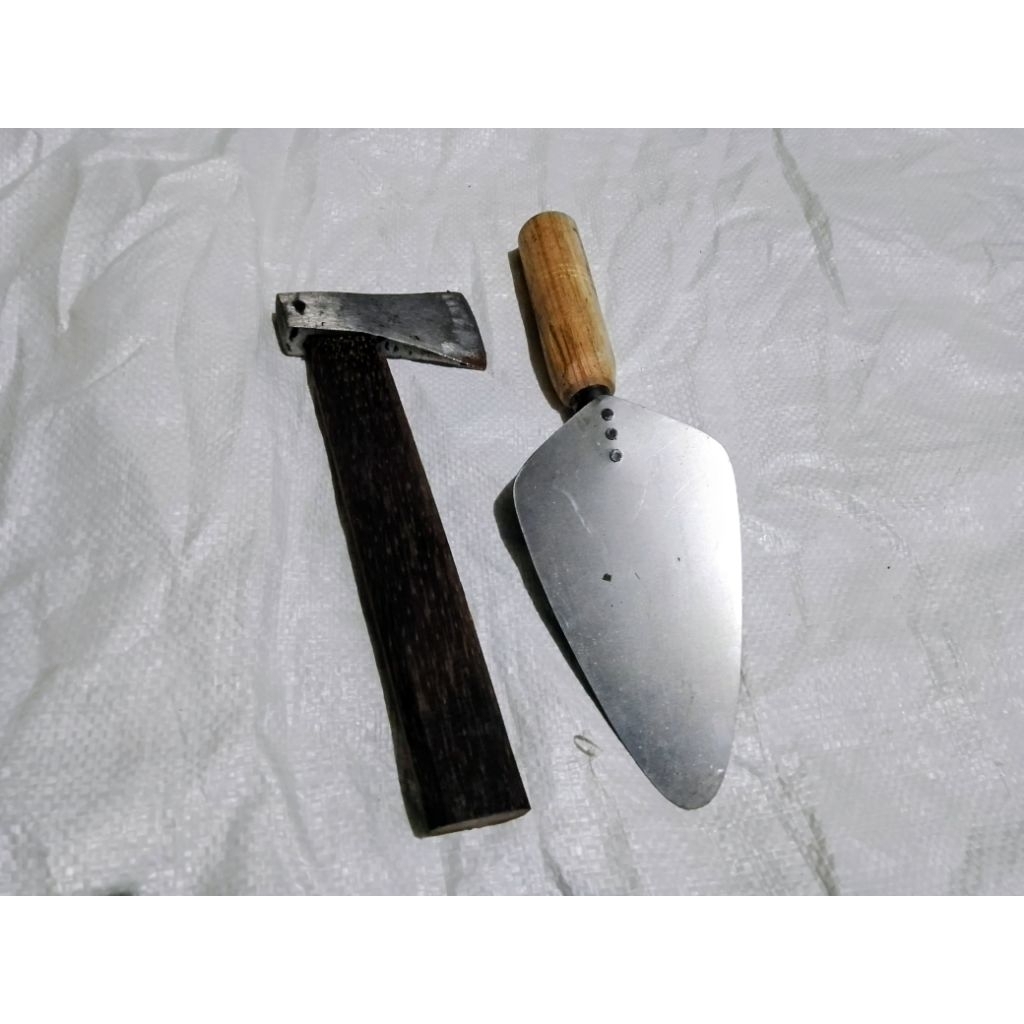 Paket 2 Sendok Semen/Kampak Pemotong Batako