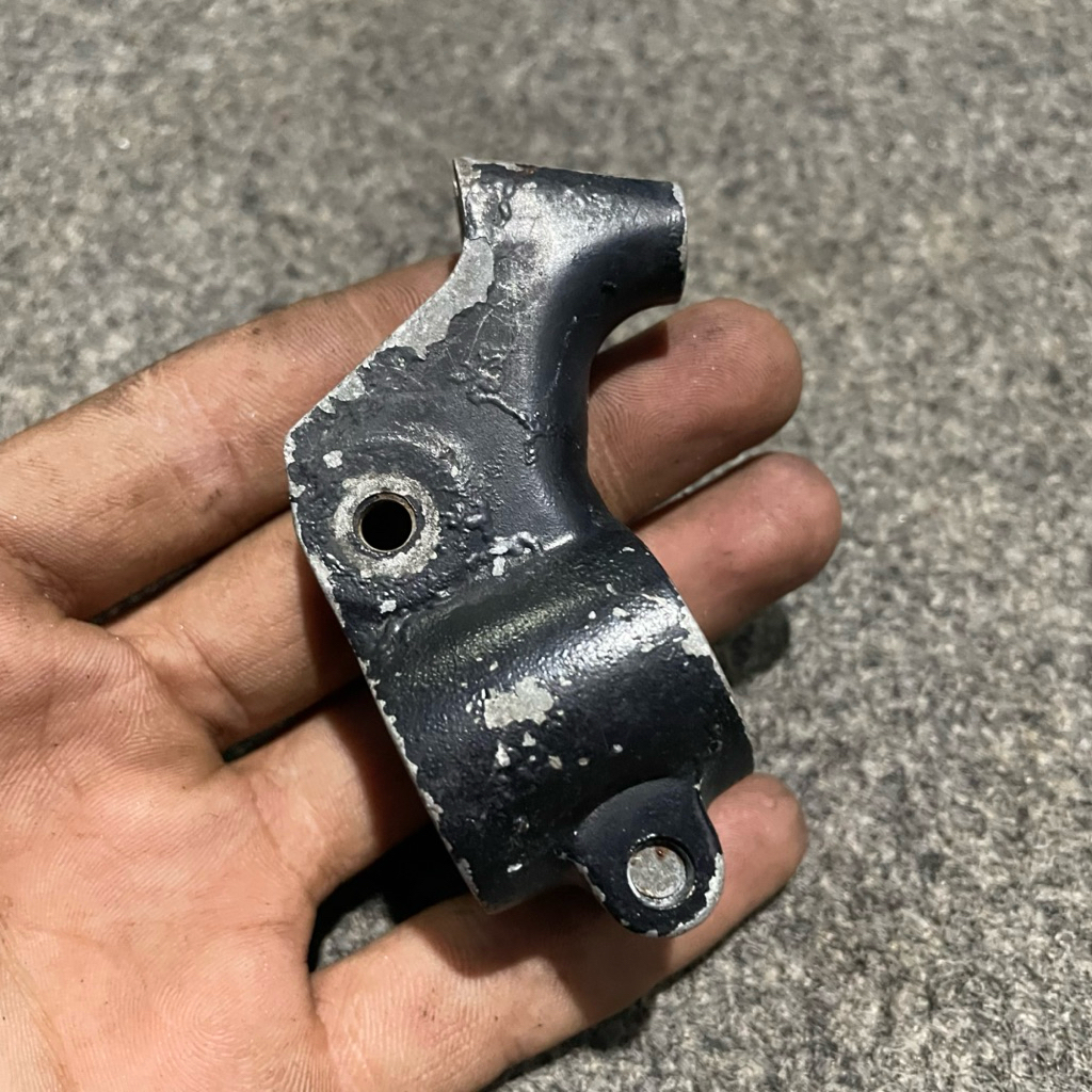 bracket dudukan rumah handel kopling yamaha fizr original