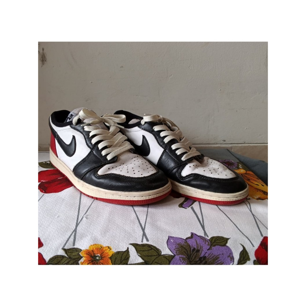Sepatu Nike Jordan 1 Low Retro OG Black Toe (second)