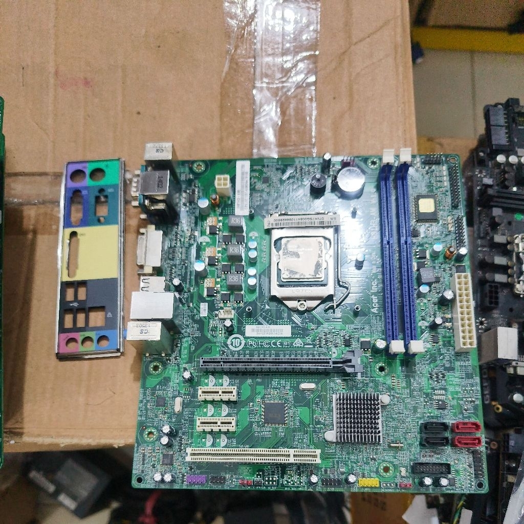 mainboard acer h81 ddr3 + procsesor core i5-4570 gen4