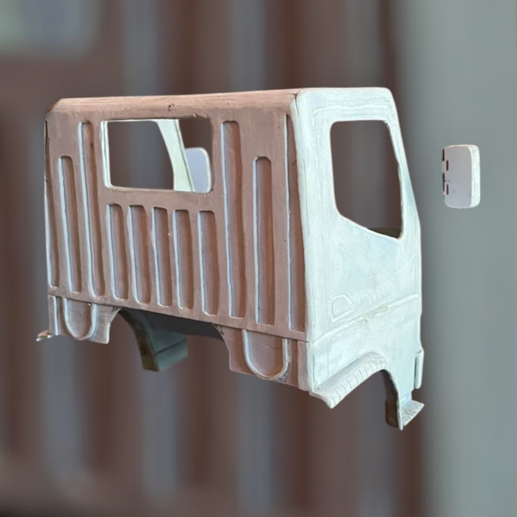 MENTAHAN CABIN MINIATUR TRUK CANTER SKALA 1:14 BAHAN PVC