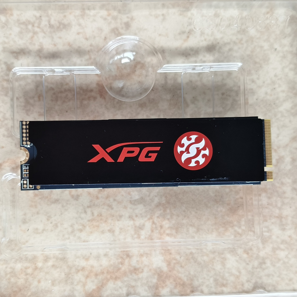 SSD NVME Adata XPG SX8200 Pro 256gb (Bekas)