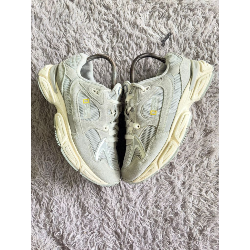sepatu NATIONAL GEOGRAPHIC size 38.5/24.5cm ORIGINAL mulus