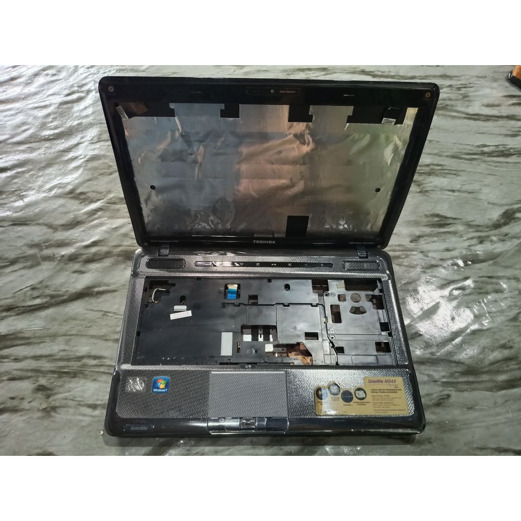kesing cesing casing case laptop toshiba M645