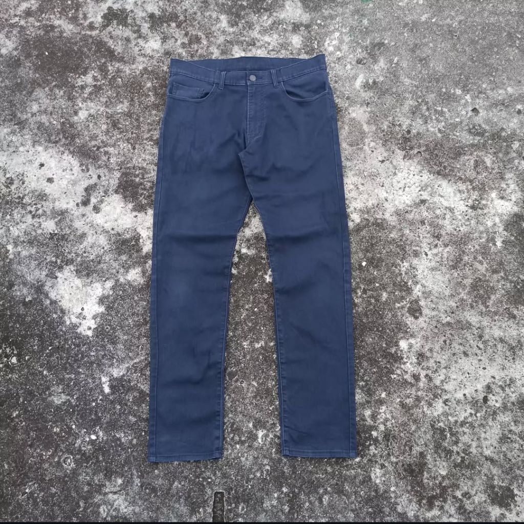 UNIQLO SLIM FIT SOFT JEANS