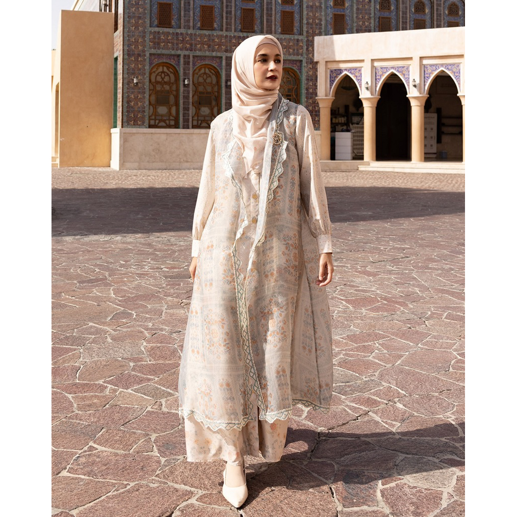 shefaya dress shi by shireen sungkar M