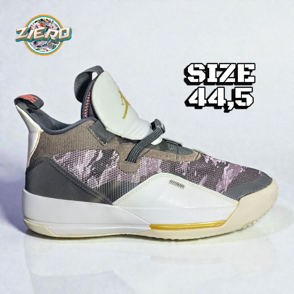sepatu basket Jordan 33 mulus like new