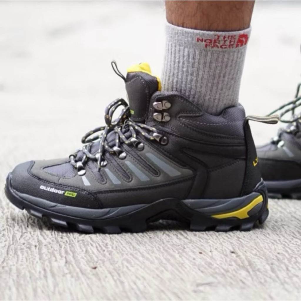 SECOND OUTDOOR PRO LYNK SEPATU GUNUNG HIKING / TREKKING
