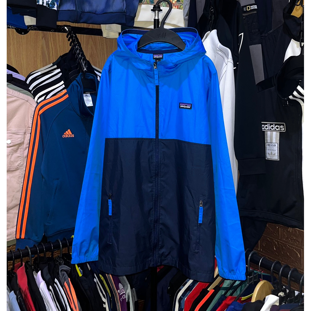 Patagonia running windbreaker