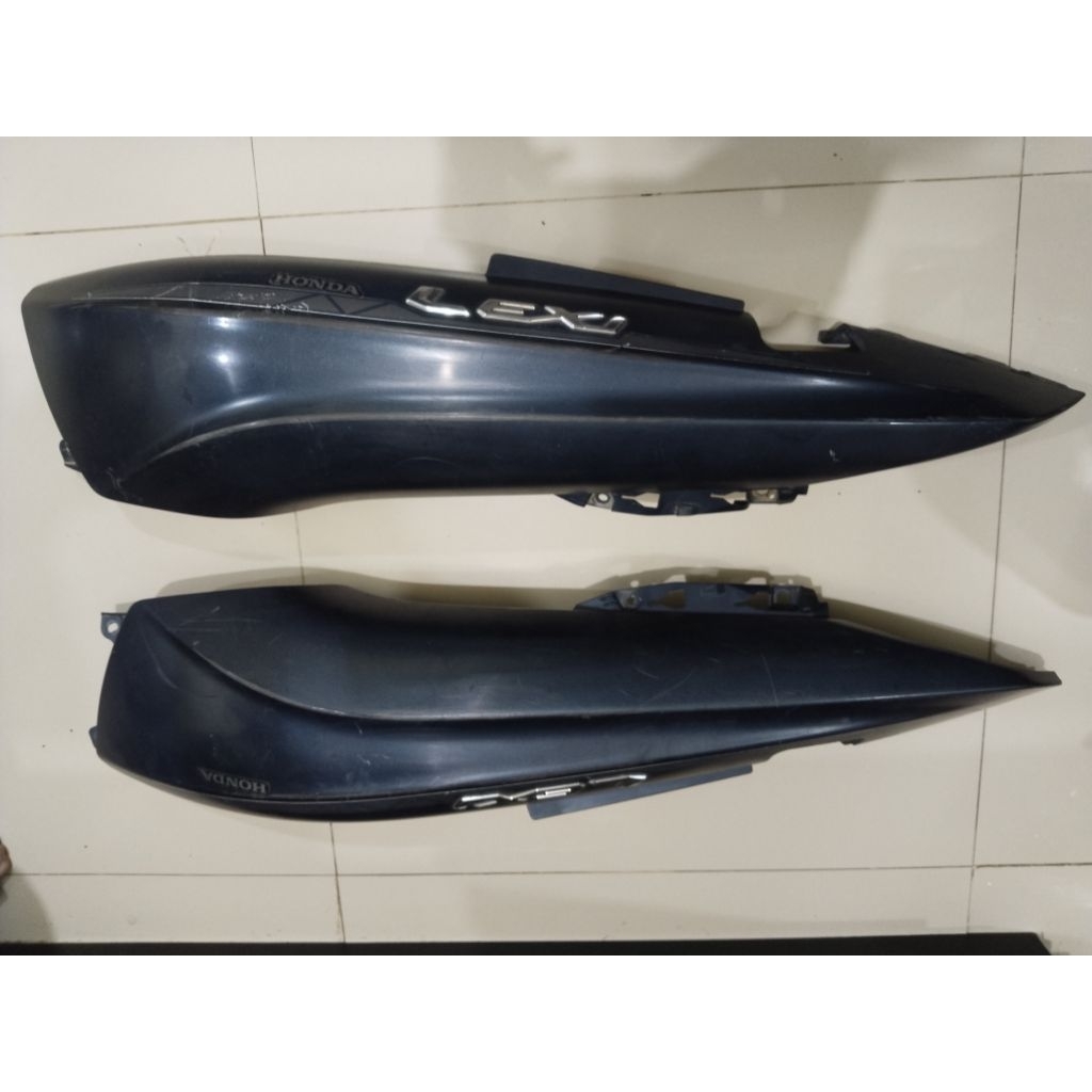 cover body samping kanan kiri yamaha lexi 125 old original COPOTAN