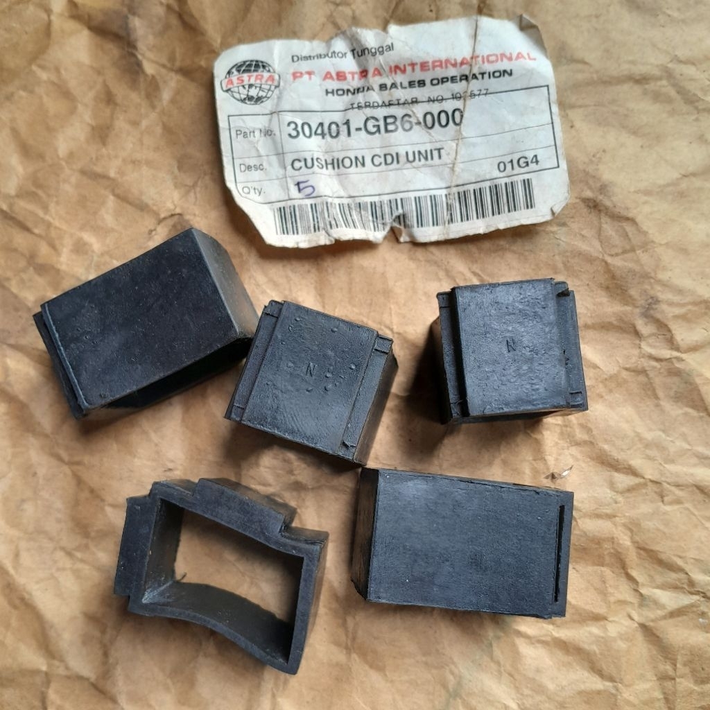 Karet gantungan cdi honda win100 astrea 800 star original