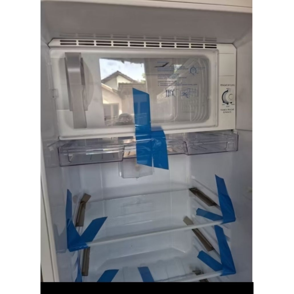 Tutup freezer kulkas Sharp sjn192,sjx195