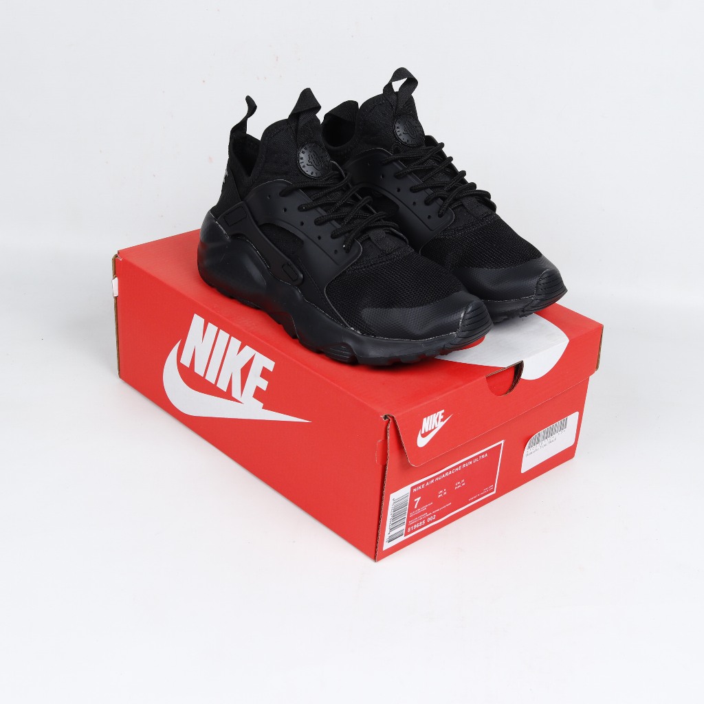 (BLMNKY) Sepatu Sneakers Nike Huarache Triple Black