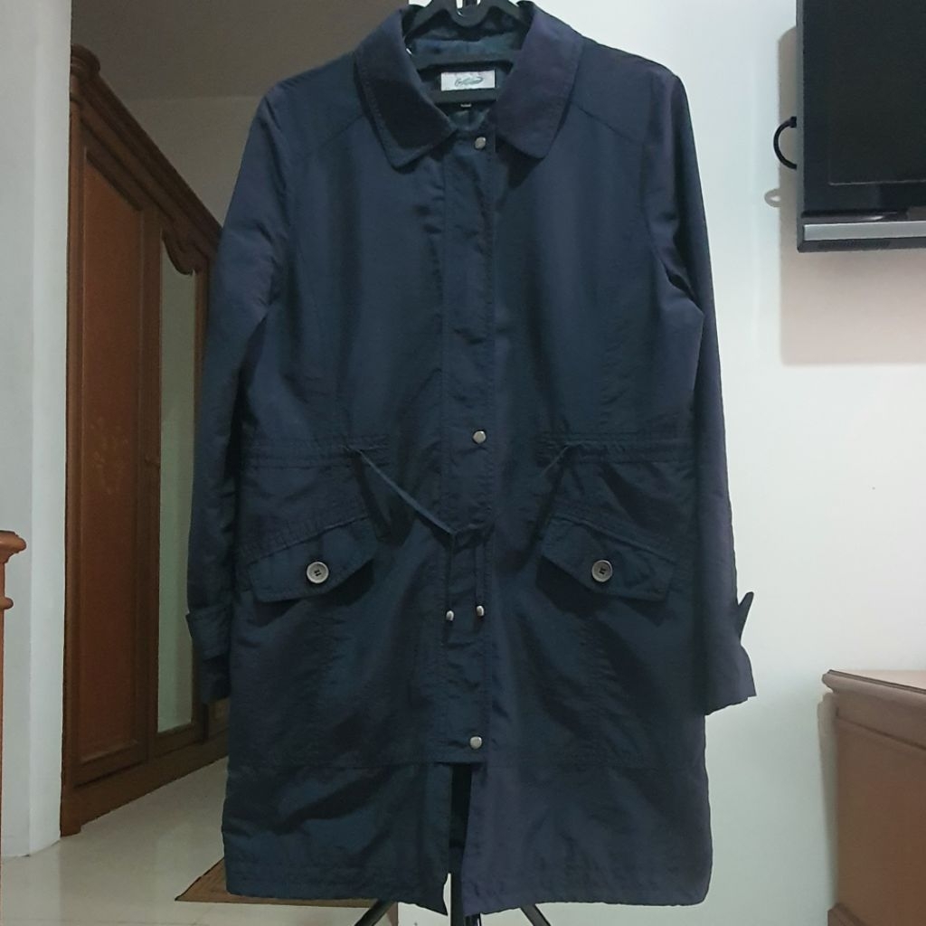 Jaket / Blazer Wanita Brand CROCODILE