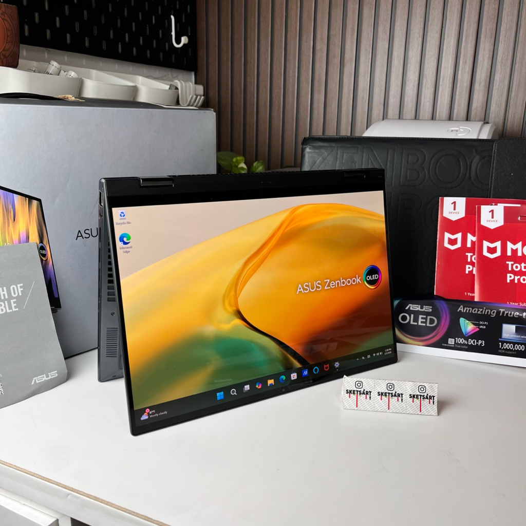 Laptop Asus Zenbook 14 Flip OLED Core i7 Gen 12 Ram 16 GB SSD 1 TB 14 inch Touchscreen 3K OLED UP540