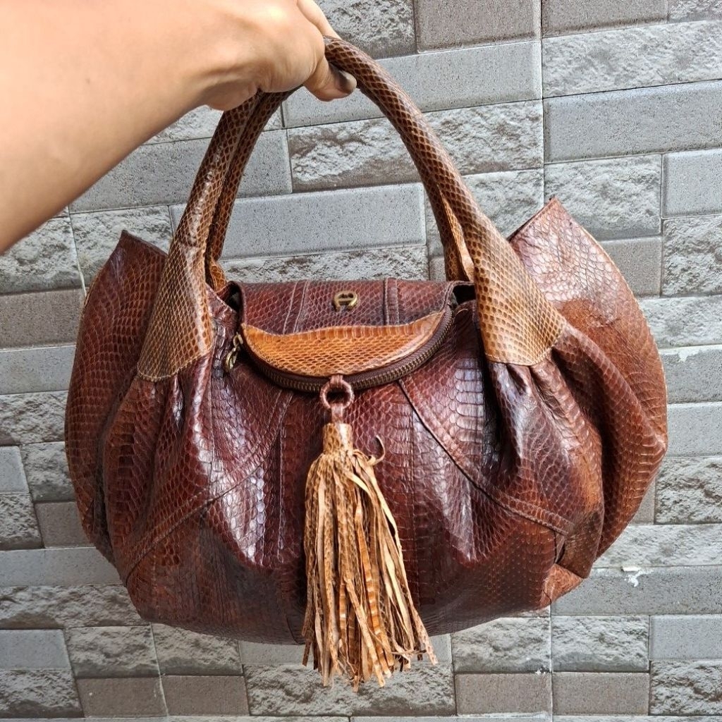 Aigner Tas Hobo Kulit  Sapi Asli, Top Handle Shoulder Bag Genuine Leather