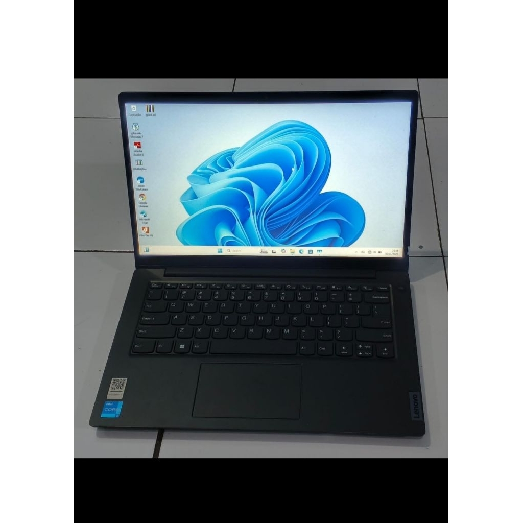 Lenovo Lenovo V14 G3 (82TS)